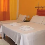 La Casa Di Elisabetta Lägenhet Agrustos